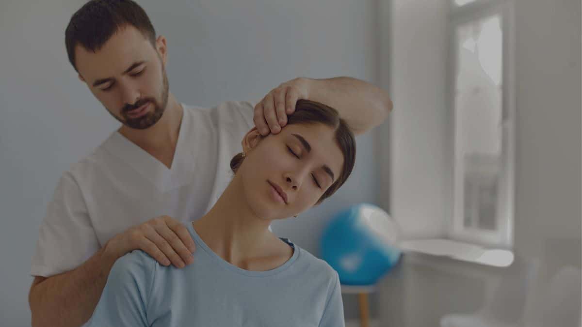 Neck Pain Specialist in Joliet