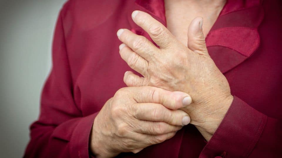 What Are the Vital Signs of Arthritis in the Hands?